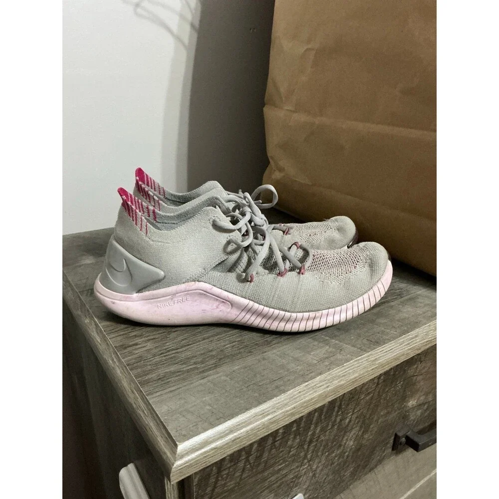 Women’s Nike Tennis Shoes